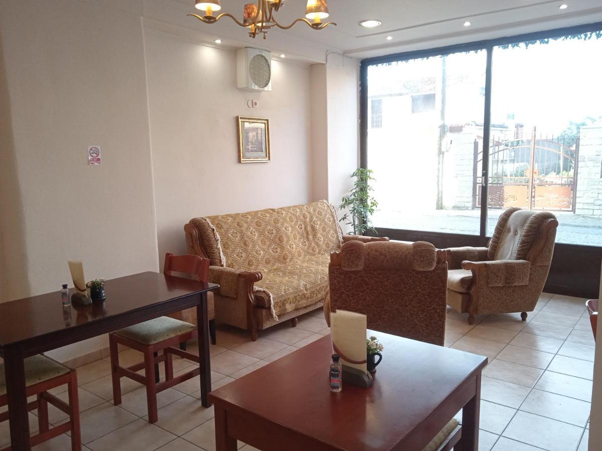 Thiamis Guesthouse Doliana Exterior photo